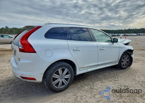 2017 Volvo Xc60 T5 Inscription z USA, uszkodzony, nr VIN YV440MRU6H2174053